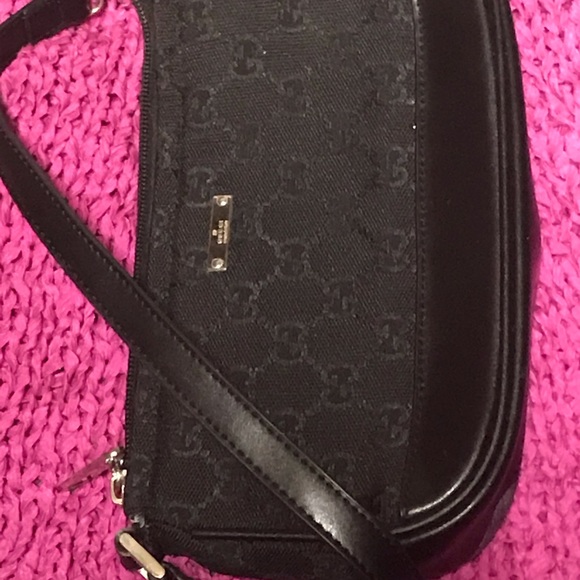 Gucci Handbags - Guicci mini purse